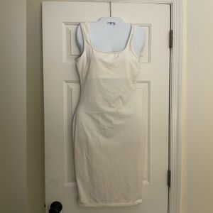 🩷 3/$18 stretchy white cream Bodycon midi dress